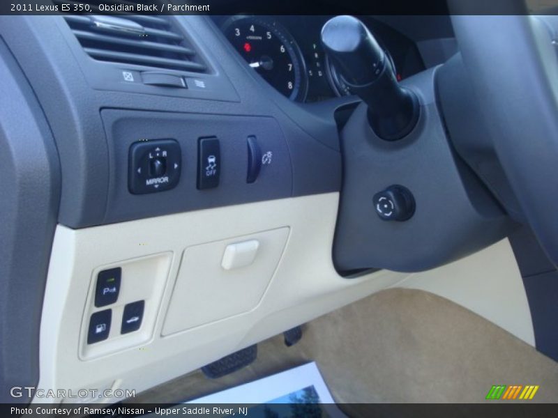 Obsidian Black / Parchment 2011 Lexus ES 350