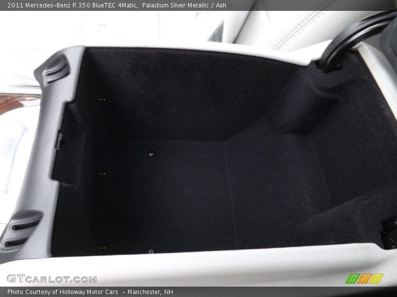 Paladium Silver Metallic / Ash 2011 Mercedes-Benz R 350 BlueTEC 4Matic