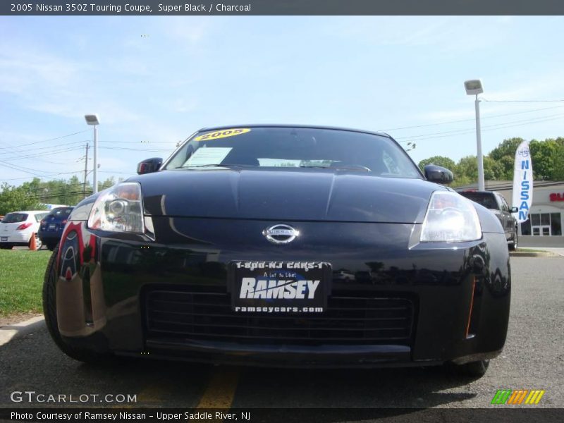 Super Black / Charcoal 2005 Nissan 350Z Touring Coupe