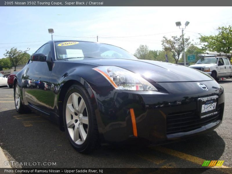 Super Black / Charcoal 2005 Nissan 350Z Touring Coupe
