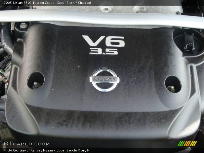 Super Black / Charcoal 2005 Nissan 350Z Touring Coupe
