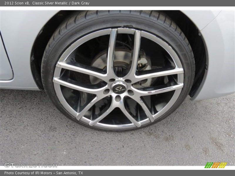 Classic Silver Metallic / Dark Gray 2012 Scion xB
