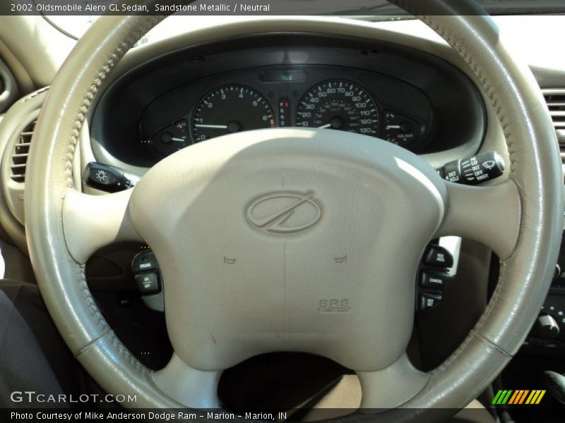 Sandstone Metallic / Neutral 2002 Oldsmobile Alero GL Sedan