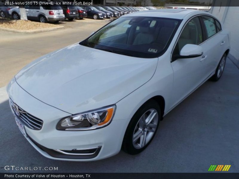 Ice White / Soft Beige 2015 Volvo S60 T5 Drive-E