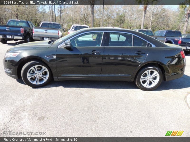 Tuxedo Black / Charcoal Black 2014 Ford Taurus SEL