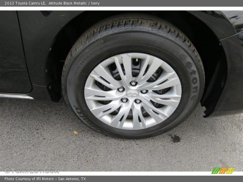 Attitude Black Metallic / Ivory 2013 Toyota Camry LE