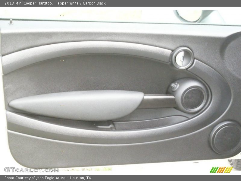 Pepper White / Carbon Black 2013 Mini Cooper Hardtop