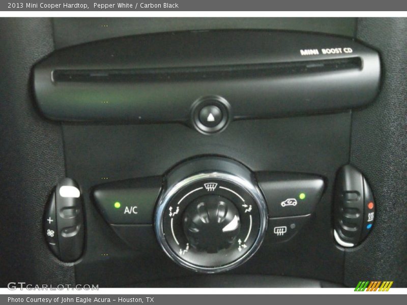 Pepper White / Carbon Black 2013 Mini Cooper Hardtop