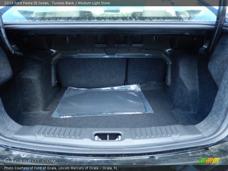Tuxedo Black / Medium Light Stone 2014 Ford Fiesta SE Sedan