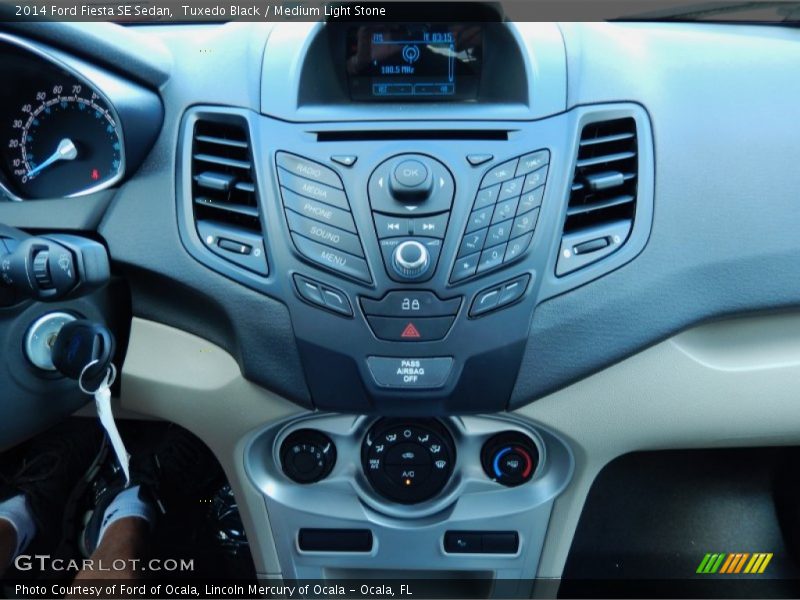 Tuxedo Black / Medium Light Stone 2014 Ford Fiesta SE Sedan