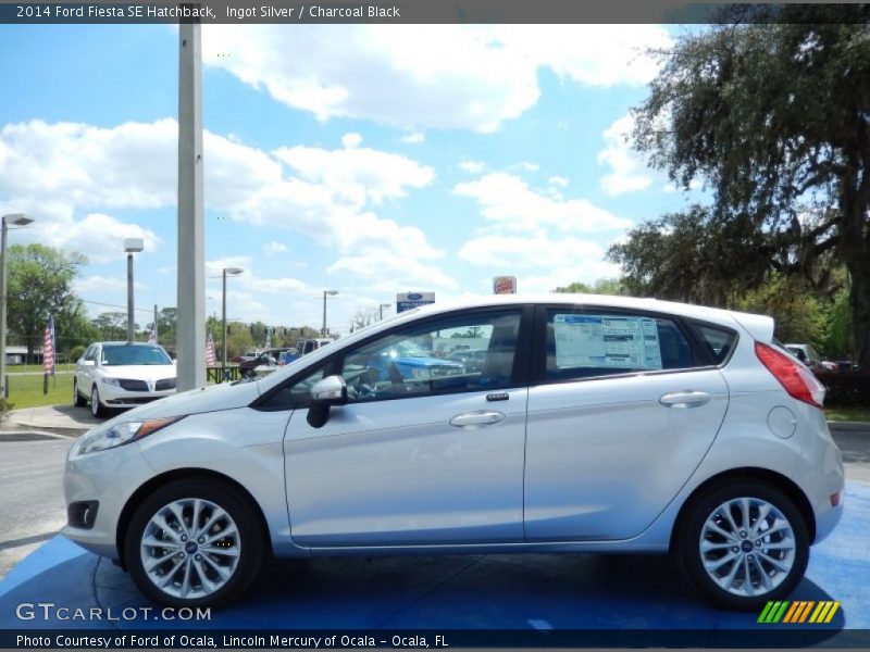Ingot Silver / Charcoal Black 2014 Ford Fiesta SE Hatchback