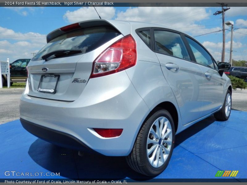 Ingot Silver / Charcoal Black 2014 Ford Fiesta SE Hatchback