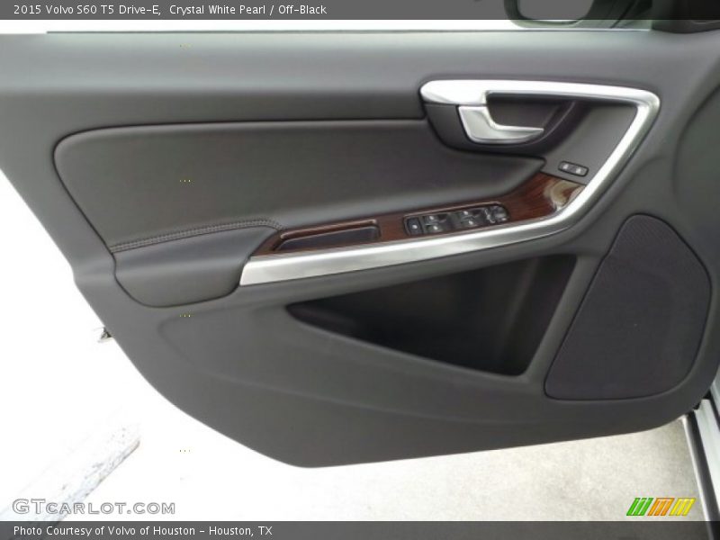 Crystal White Pearl / Off-Black 2015 Volvo S60 T5 Drive-E