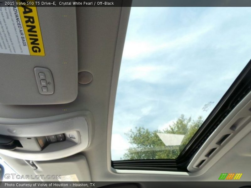 Crystal White Pearl / Off-Black 2015 Volvo S60 T5 Drive-E
