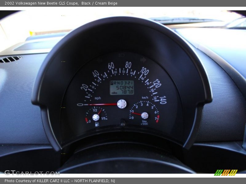 Black / Cream Beige 2002 Volkswagen New Beetle GLS Coupe