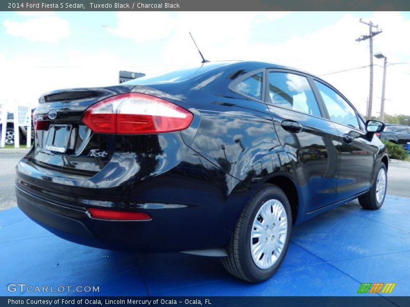 Tuxedo Black / Charcoal Black 2014 Ford Fiesta S Sedan
