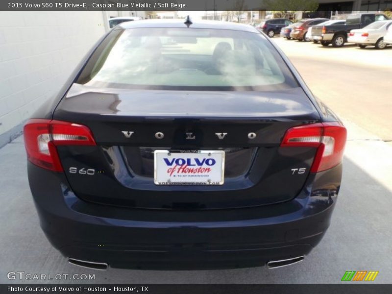 Caspian Blue Metallic / Soft Beige 2015 Volvo S60 T5 Drive-E