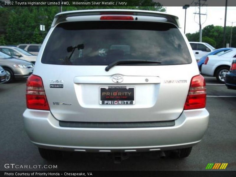 Millennium Silver Metallic / Ivory 2002 Toyota Highlander Limited 4WD