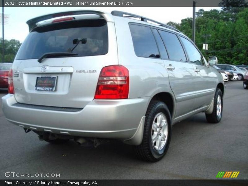 Millennium Silver Metallic / Ivory 2002 Toyota Highlander Limited 4WD