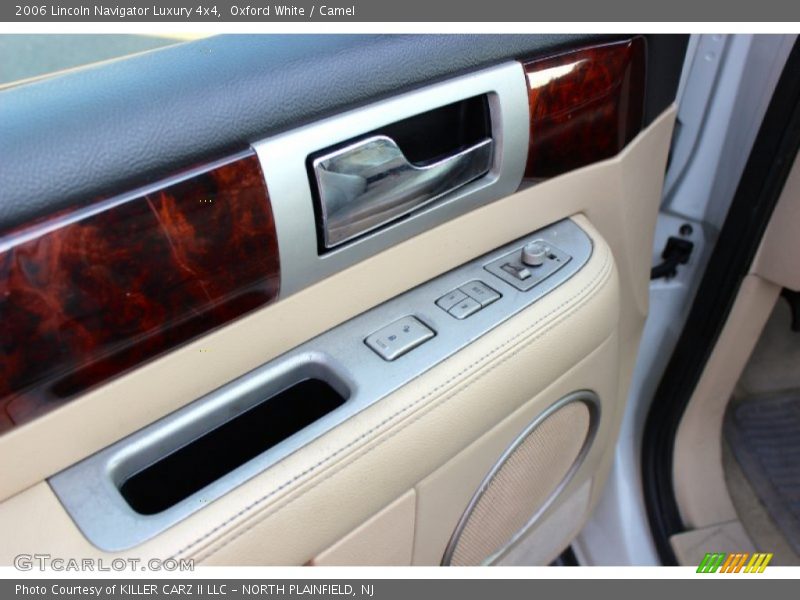 Oxford White / Camel 2006 Lincoln Navigator Luxury 4x4
