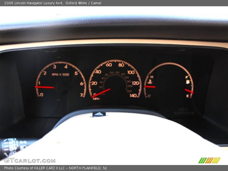 Oxford White / Camel 2006 Lincoln Navigator Luxury 4x4