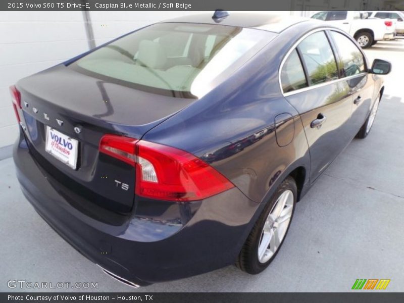 Caspian Blue Metallic / Soft Beige 2015 Volvo S60 T5 Drive-E