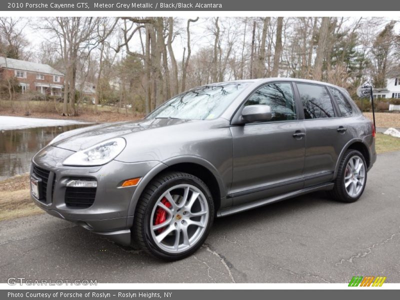 Front 3/4 View of 2010 Cayenne GTS