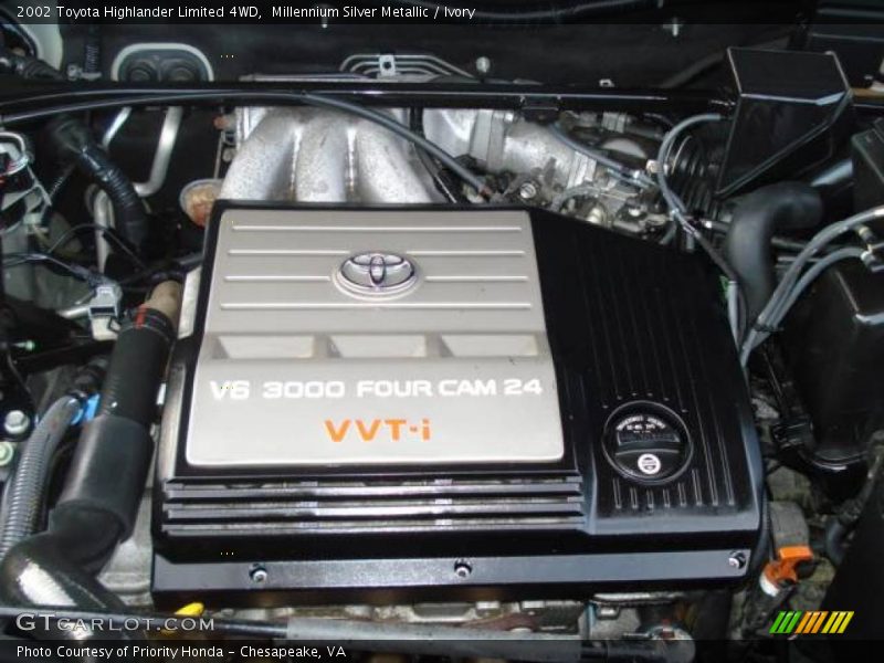 Millennium Silver Metallic / Ivory 2002 Toyota Highlander Limited 4WD