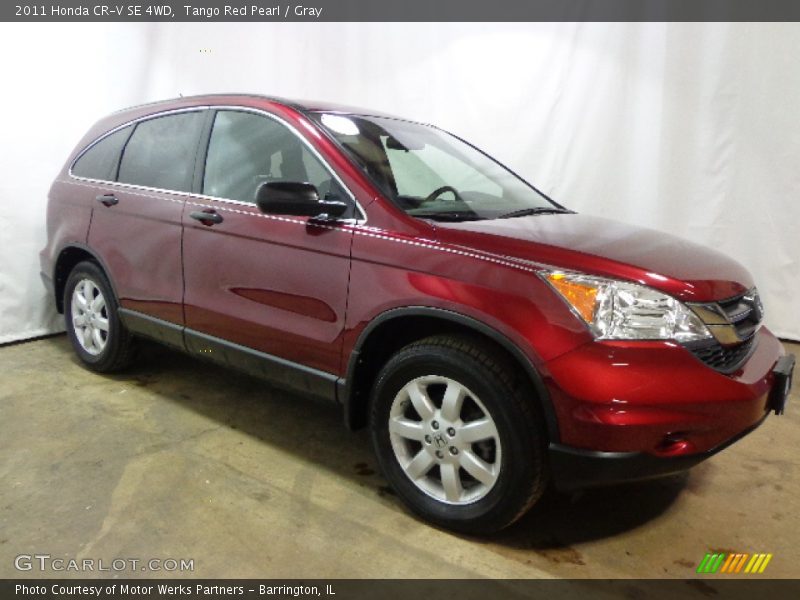 Tango Red Pearl / Gray 2011 Honda CR-V SE 4WD