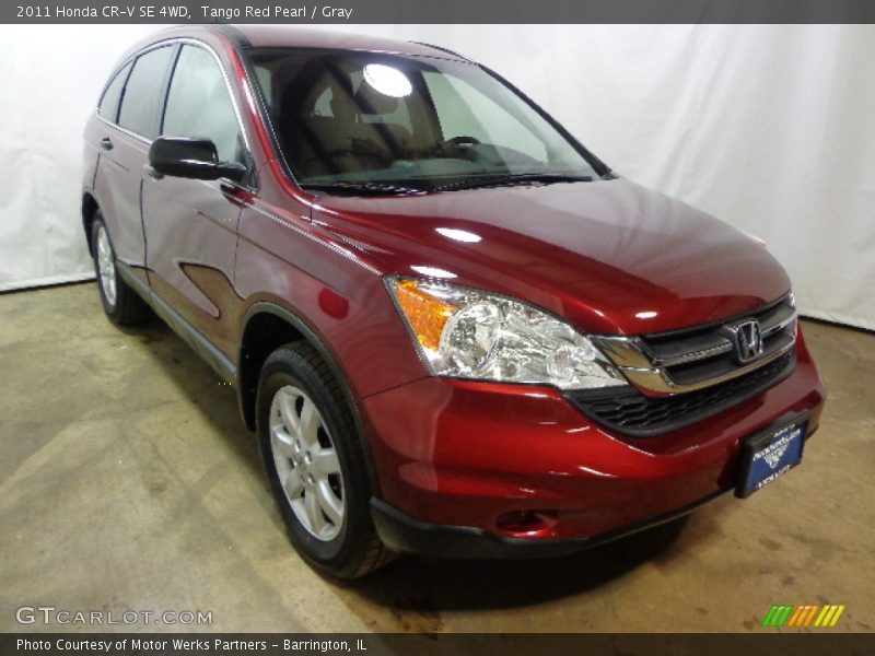 Tango Red Pearl / Gray 2011 Honda CR-V SE 4WD