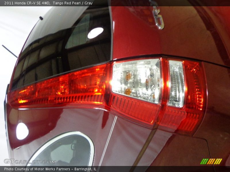 Tango Red Pearl / Gray 2011 Honda CR-V SE 4WD