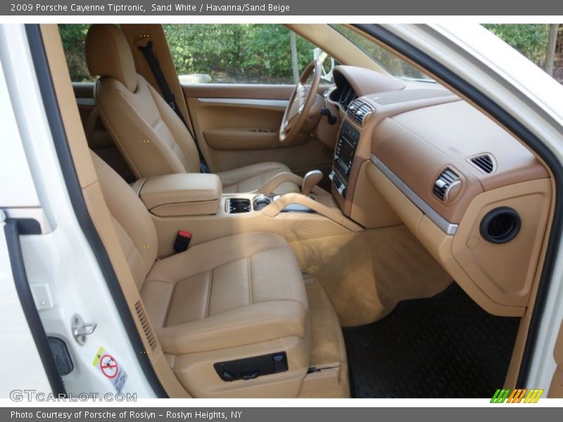Front Seat of 2009 Cayenne Tiptronic