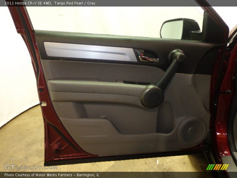 Tango Red Pearl / Gray 2011 Honda CR-V SE 4WD
