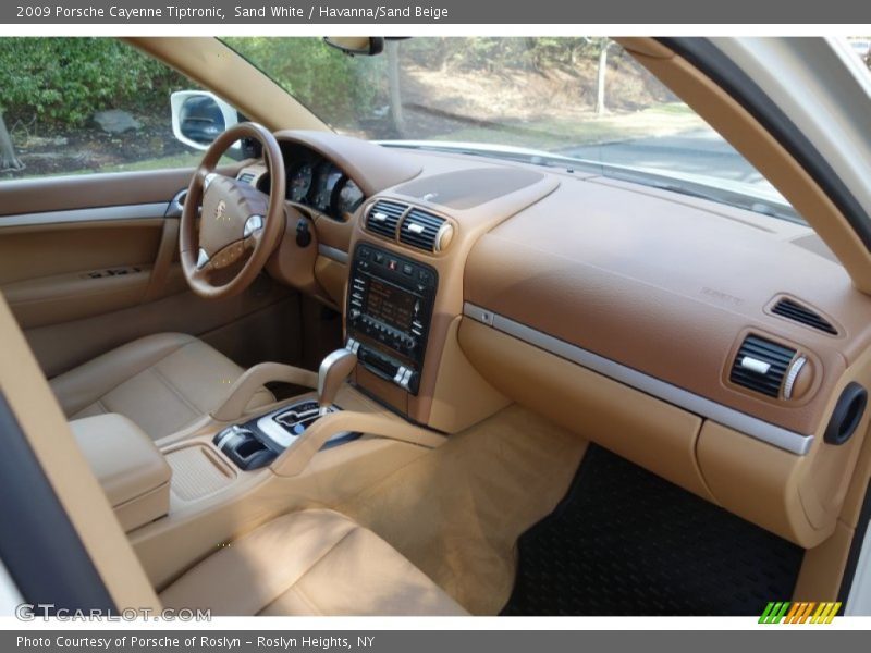 Dashboard of 2009 Cayenne Tiptronic