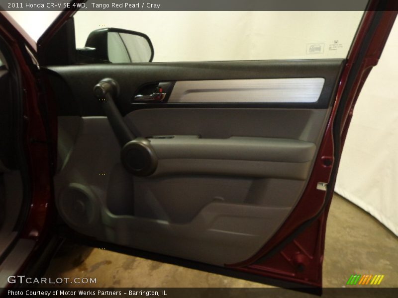 Tango Red Pearl / Gray 2011 Honda CR-V SE 4WD