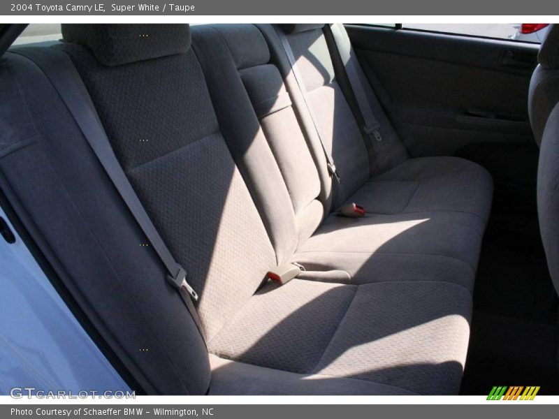 Super White / Taupe 2004 Toyota Camry LE