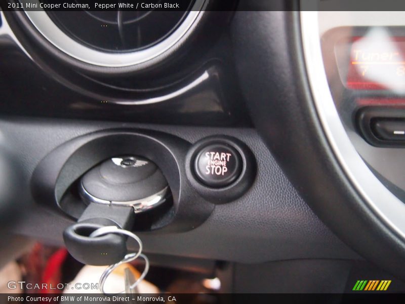 Pepper White / Carbon Black 2011 Mini Cooper Clubman