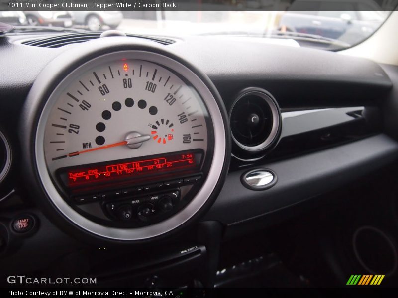 Pepper White / Carbon Black 2011 Mini Cooper Clubman