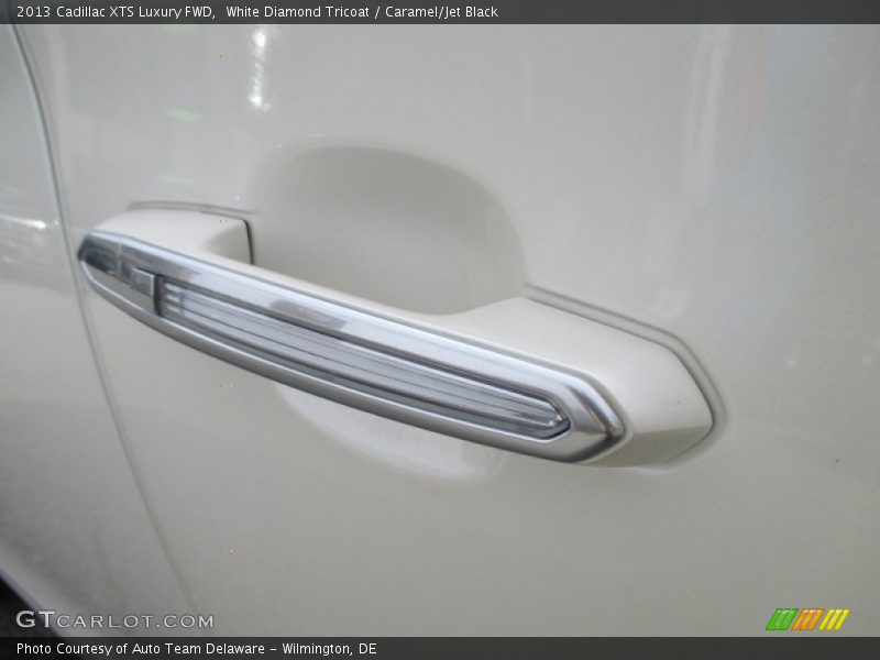 White Diamond Tricoat / Caramel/Jet Black 2013 Cadillac XTS Luxury FWD