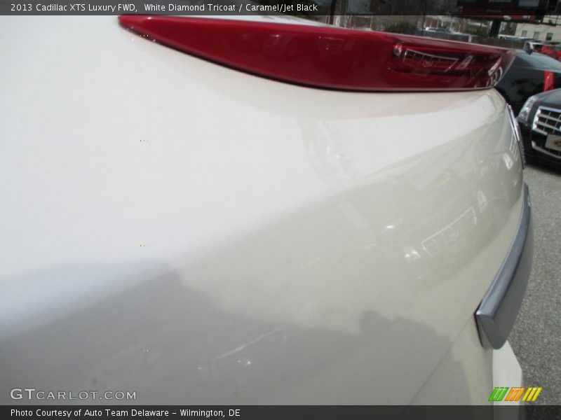 White Diamond Tricoat / Caramel/Jet Black 2013 Cadillac XTS Luxury FWD