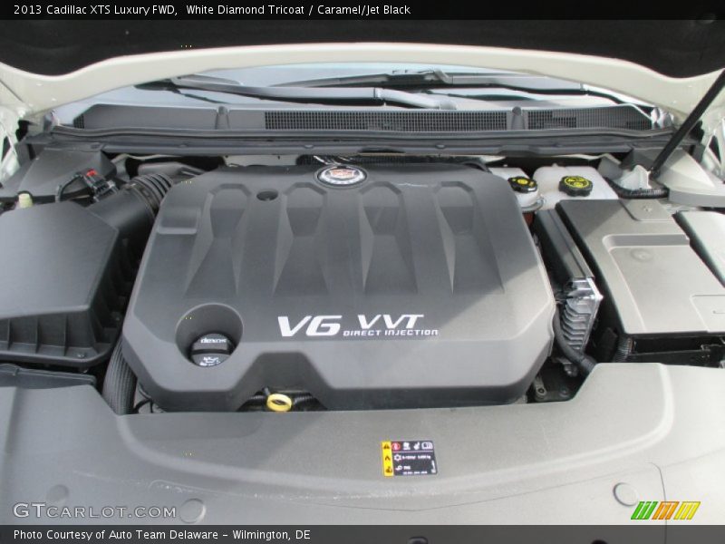 White Diamond Tricoat / Caramel/Jet Black 2013 Cadillac XTS Luxury FWD
