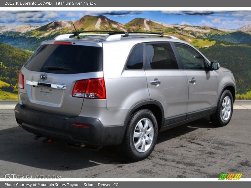 Titanium Silver / Black 2013 Kia Sorento LX AWD