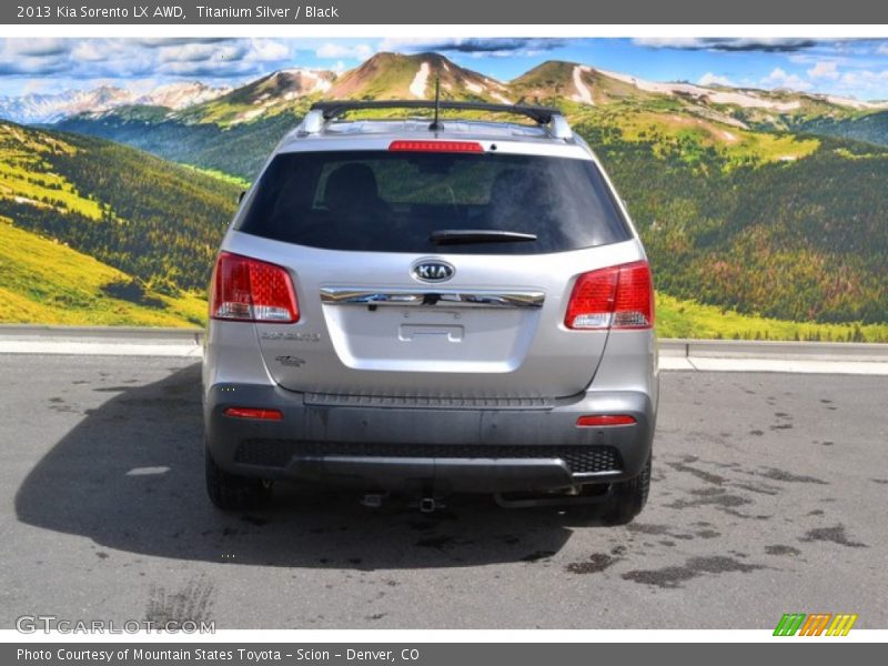 Titanium Silver / Black 2013 Kia Sorento LX AWD