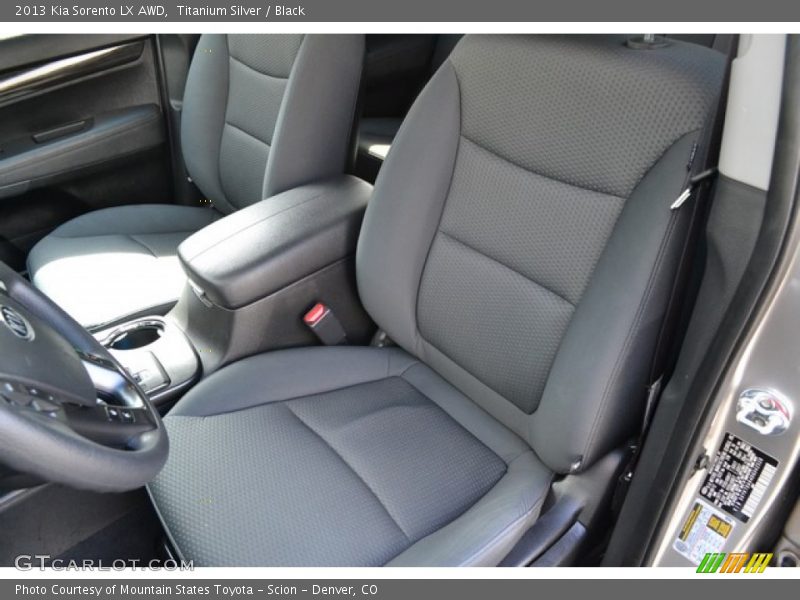 Titanium Silver / Black 2013 Kia Sorento LX AWD