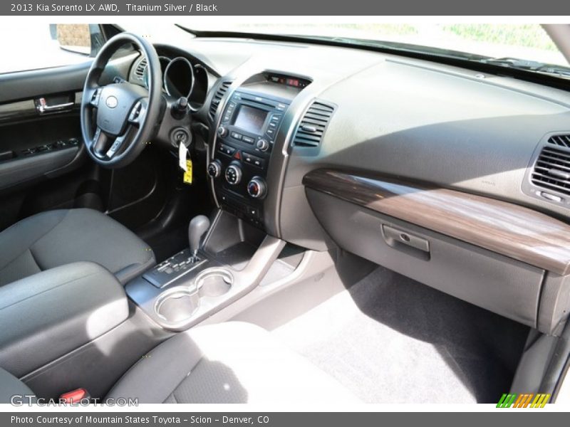 Titanium Silver / Black 2013 Kia Sorento LX AWD