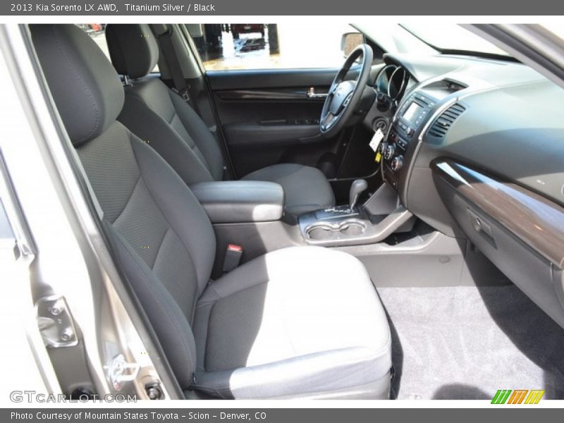 Titanium Silver / Black 2013 Kia Sorento LX AWD