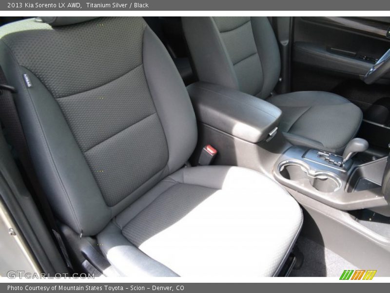 Titanium Silver / Black 2013 Kia Sorento LX AWD