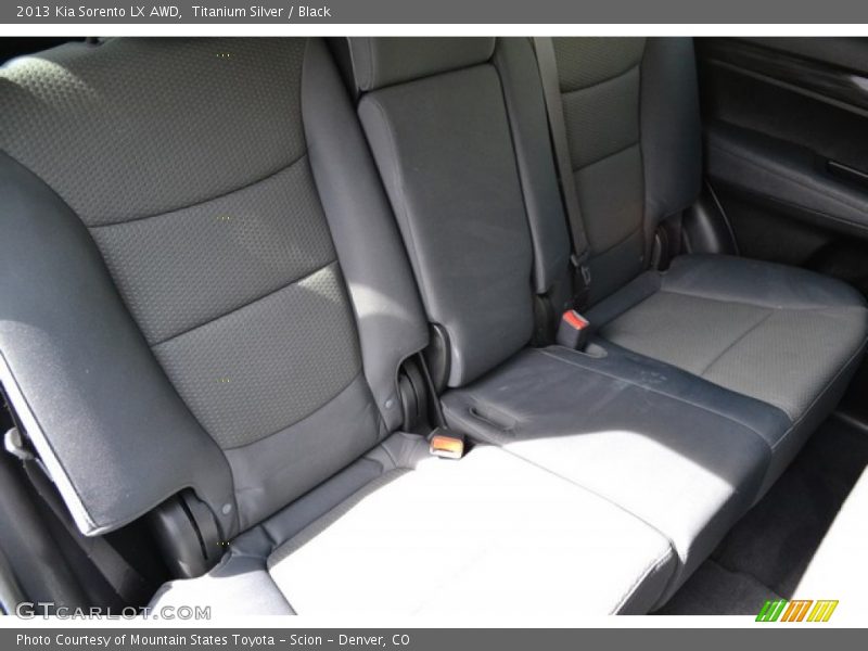 Titanium Silver / Black 2013 Kia Sorento LX AWD