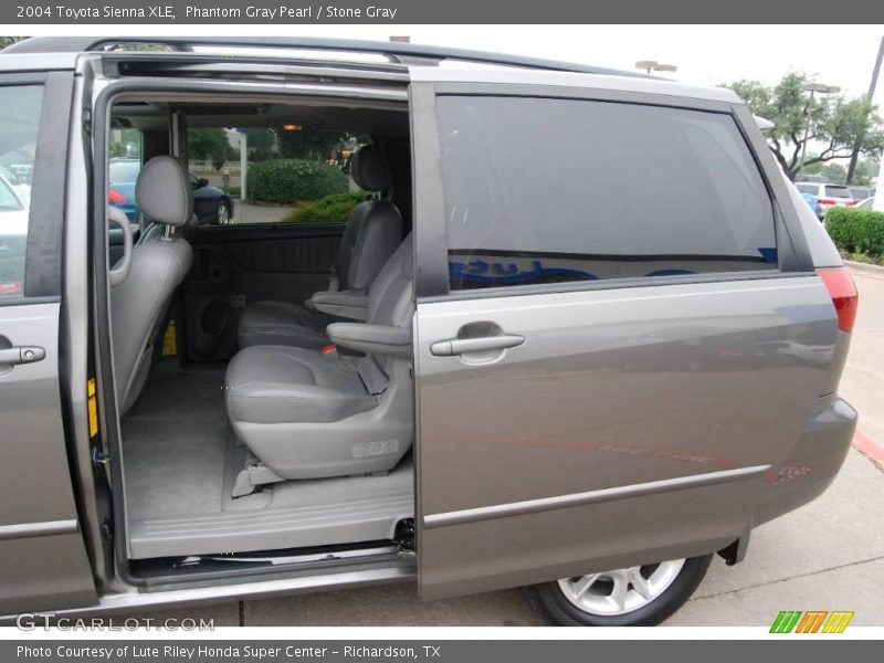 Phantom Gray Pearl / Stone Gray 2004 Toyota Sienna XLE