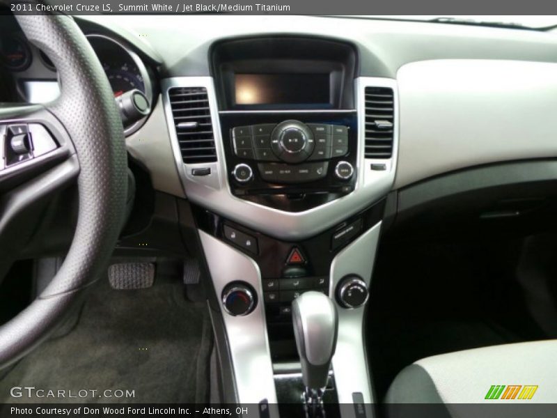 Summit White / Jet Black/Medium Titanium 2011 Chevrolet Cruze LS